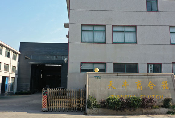 关于午夜福利视频无码